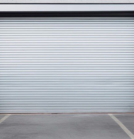Winter Garage Door Maintenance Checklist for Homeowners